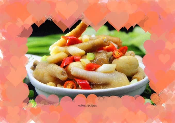 Appetizing hot and sour chicken feet