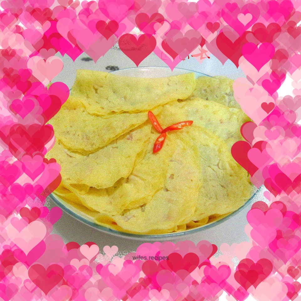 Egg skin and meat dumplings