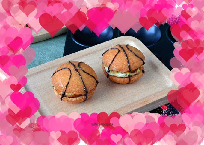 Basketball sandwich cake