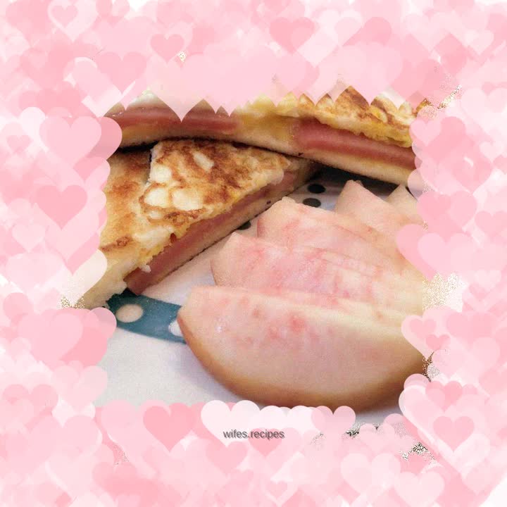 Let your baby fall in love with breakfast - egg, ham and cheese sandwich
