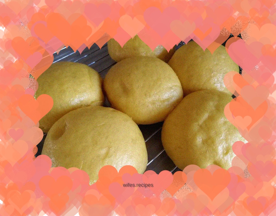 Pumpkin steamed buns