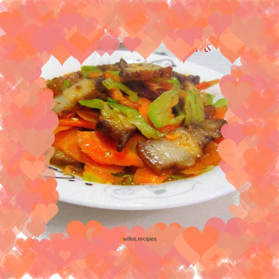 Bacon and carrot slices