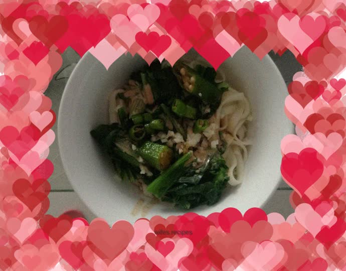 Cool summer sesame paste cold noodles