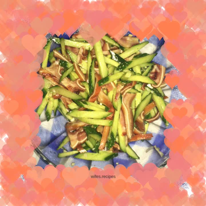 Cucumber strips mixed with pig ears