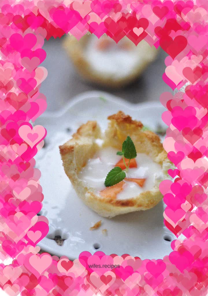 Yogurt toast cup
