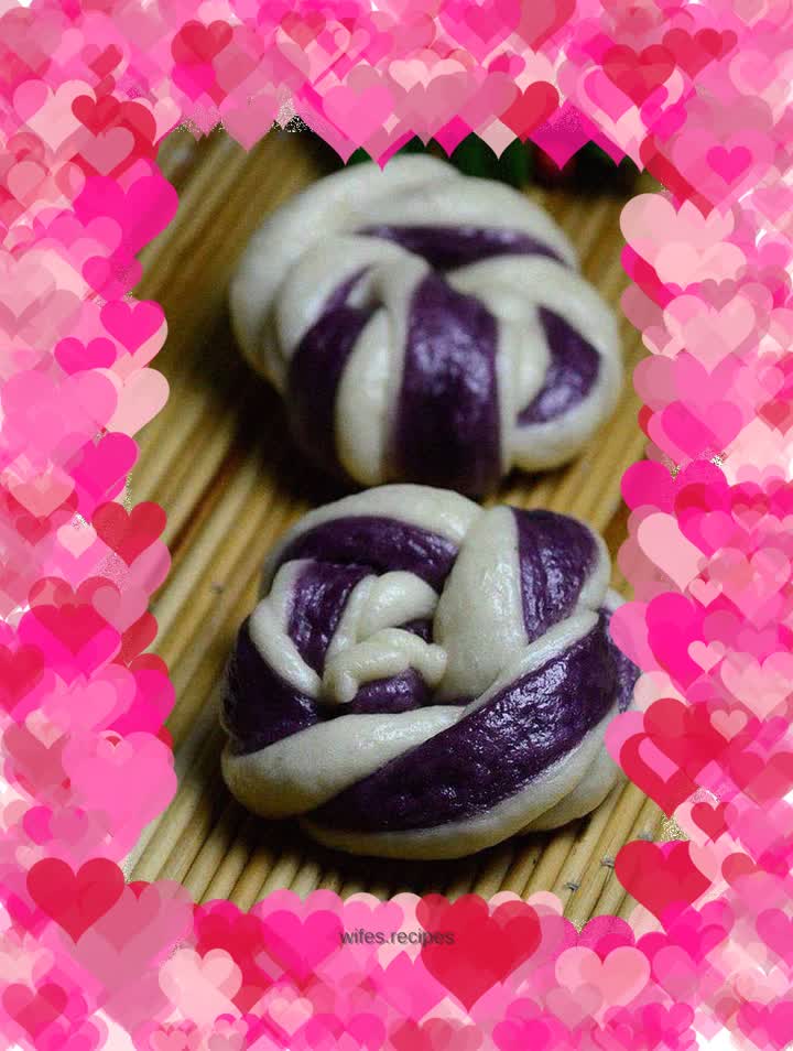 Purple sweet potato rolls