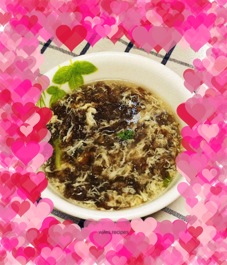 Seaweed and egg drop soup