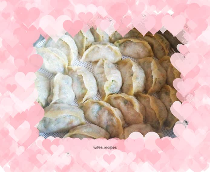 Steamed Dumplings with Sauerkraut