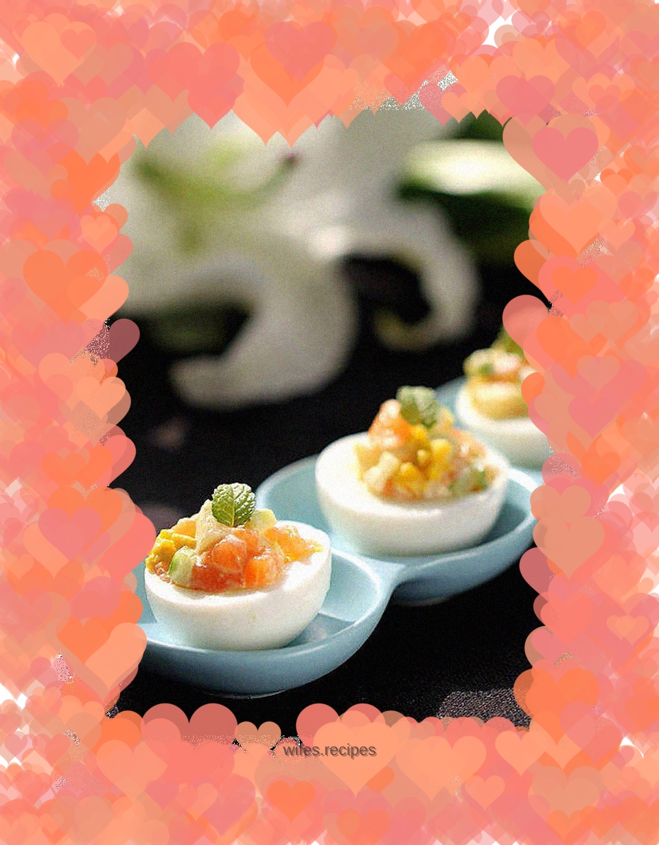 Salmon egg cup