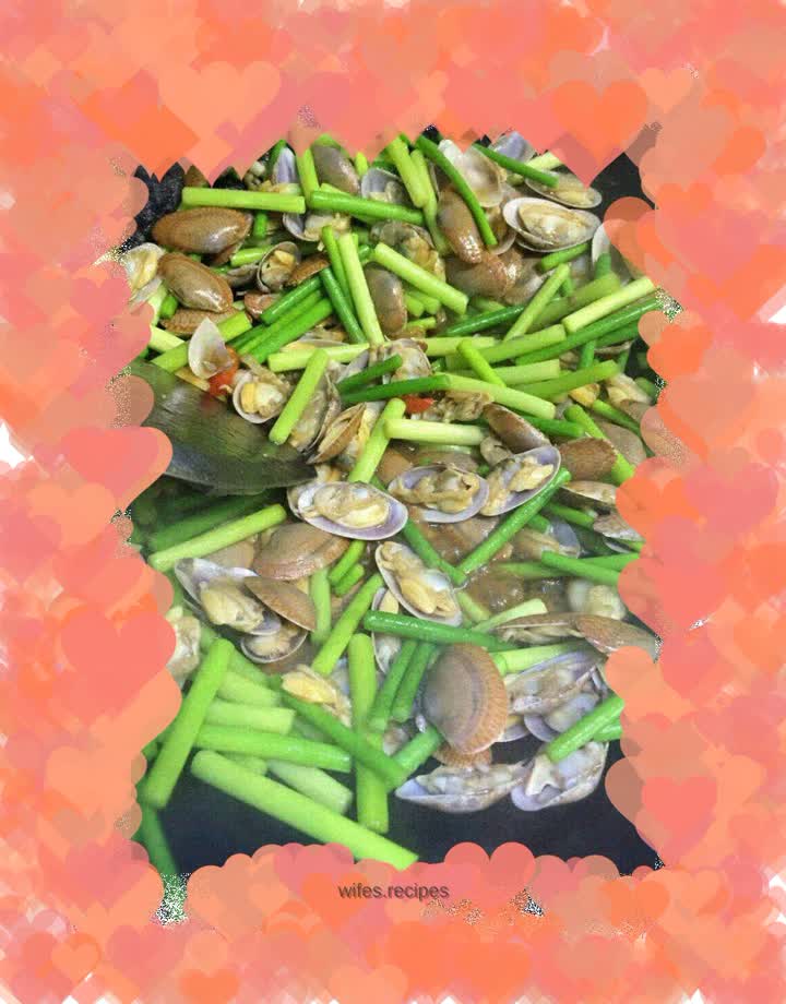 Fried clams and garlic sprouts