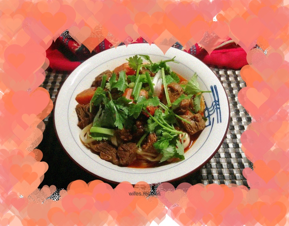 Carrot Garlic Beef Noodles