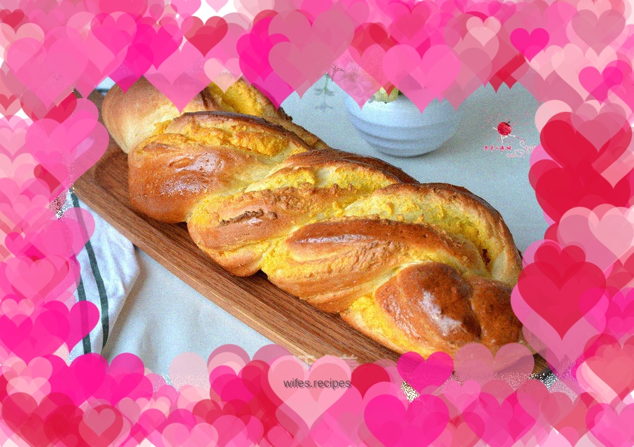 Carrot cheese twist bread