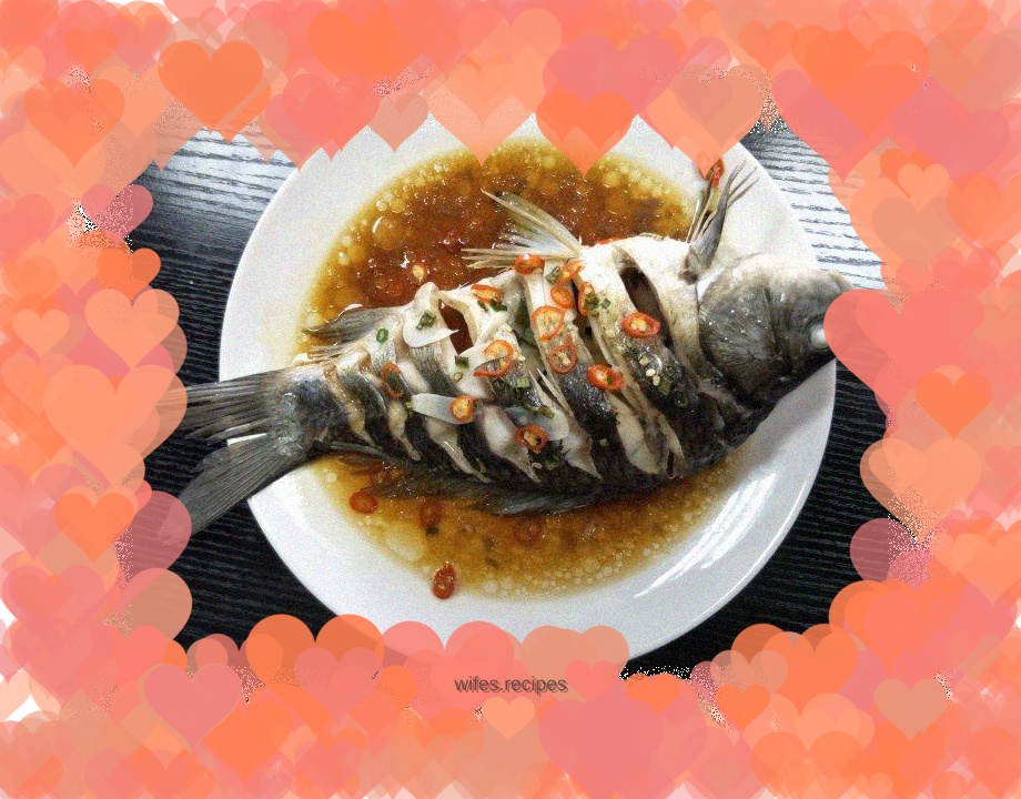 Steamed crucian carp