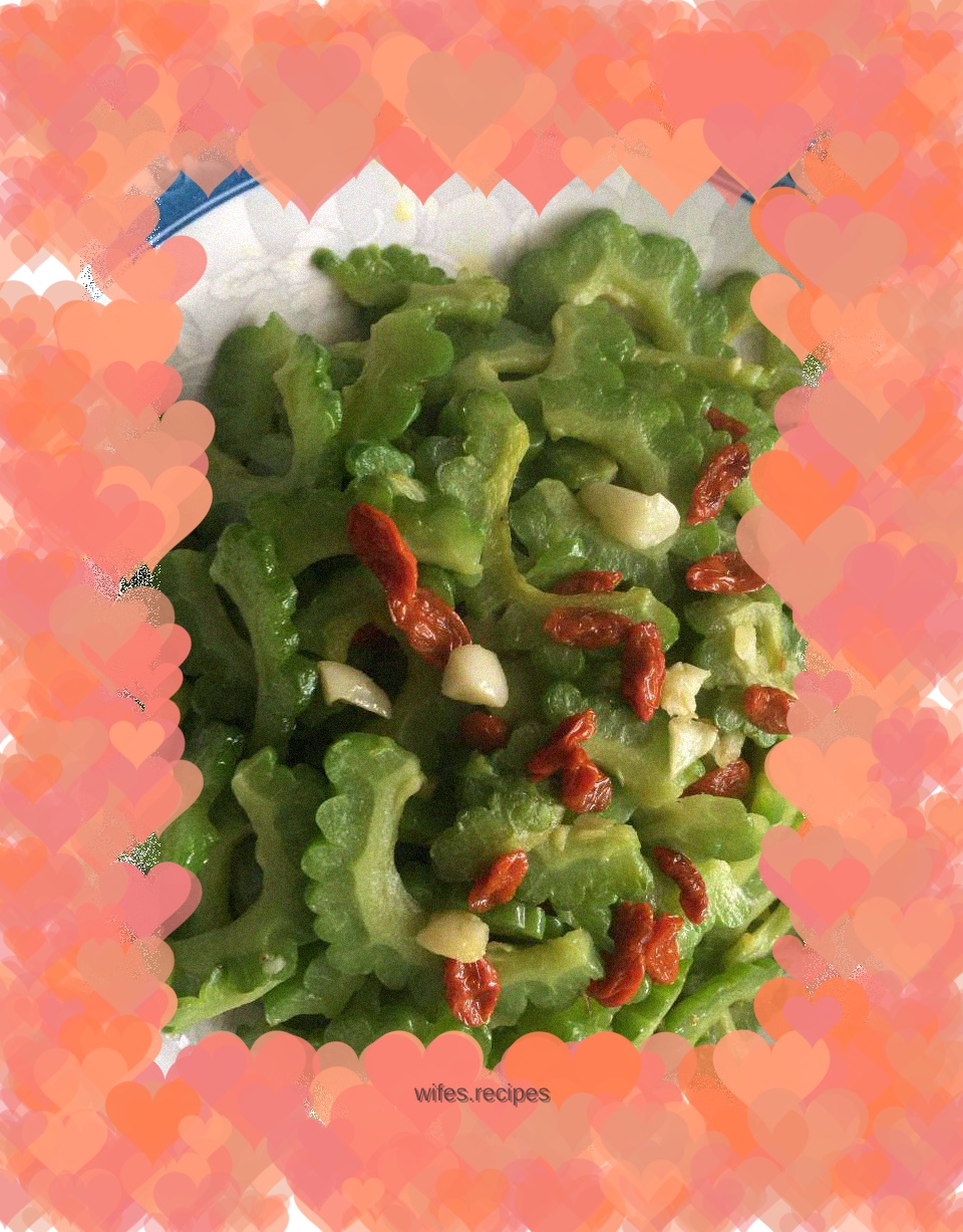 Stir-fried bitter melon