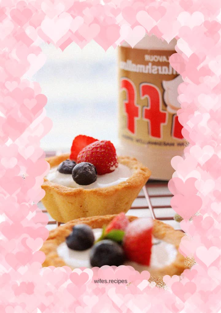 Fluff Marshmallow Fruit Tart 1 bite, no waste