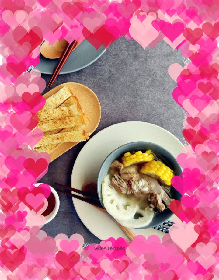 Lotus root, corn and pork ribs soup