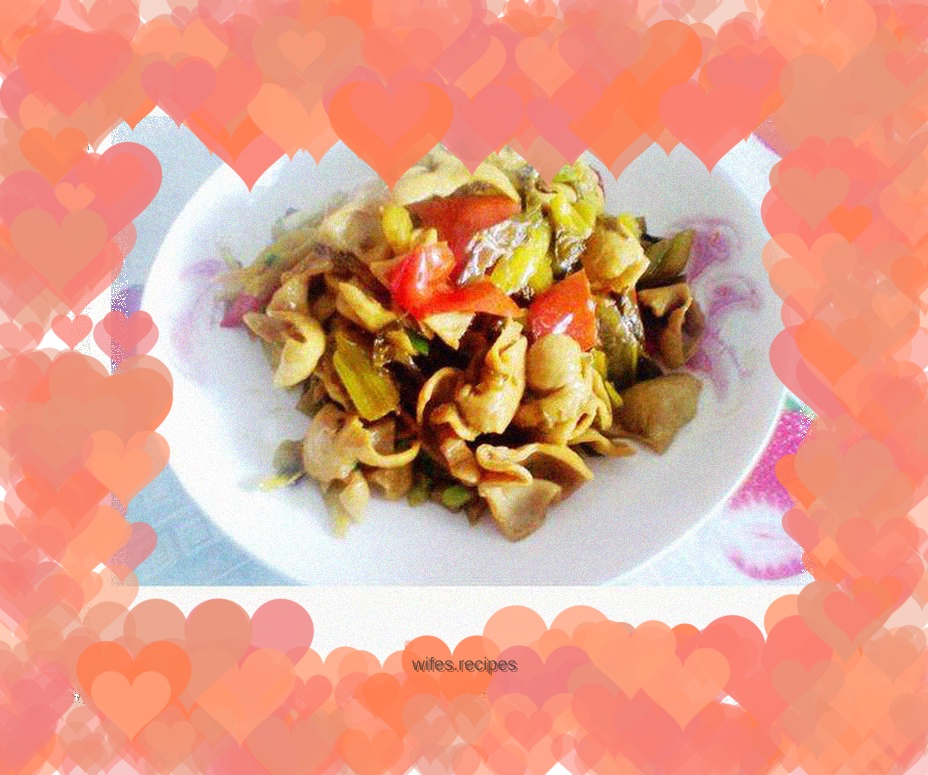 Stir-fried sausage with pickled cabbage