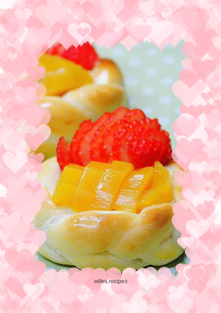 Cute fruit basket bread