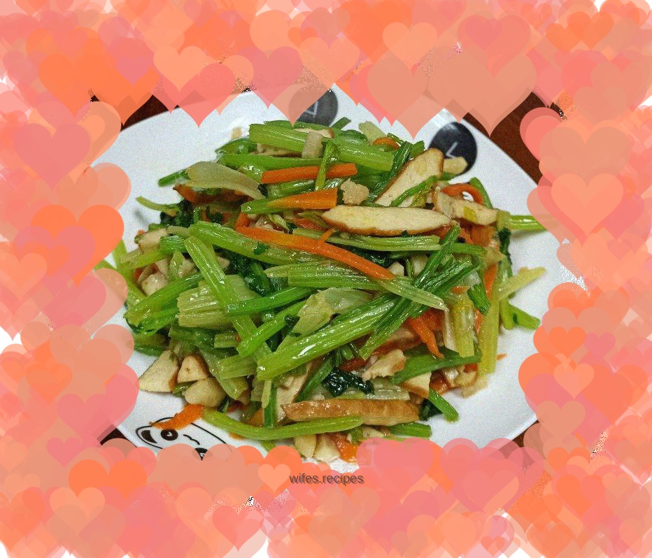 Stir-fried shredded carrots with dried tea and parsley