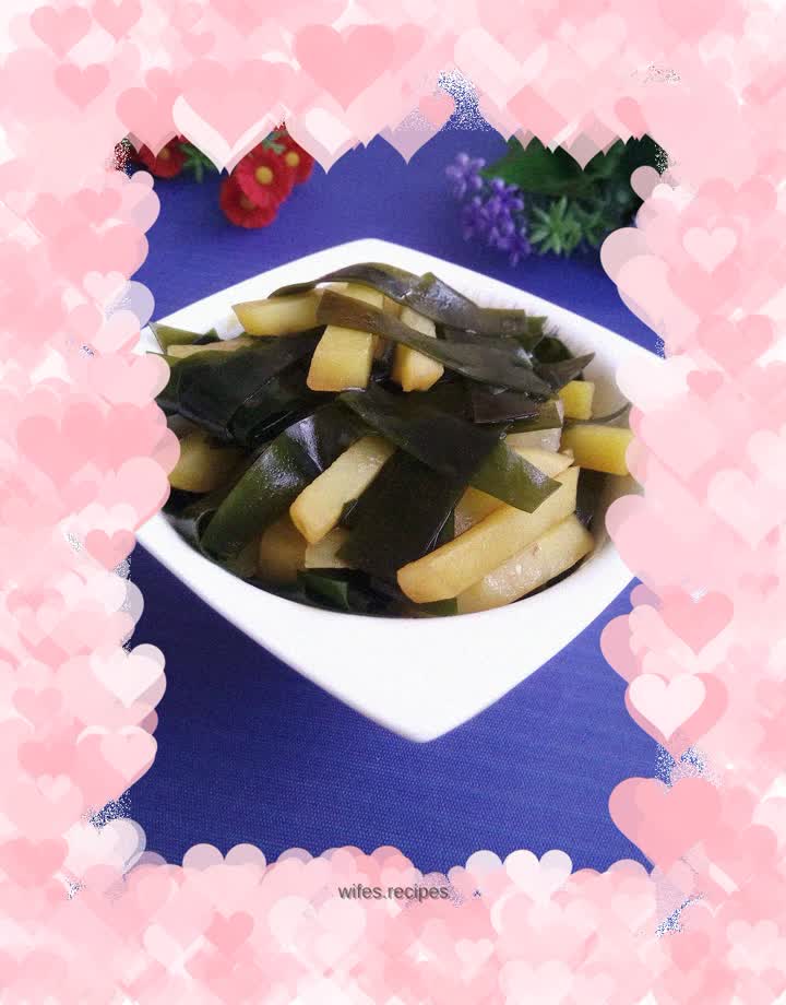 Potato stewed with seaweed