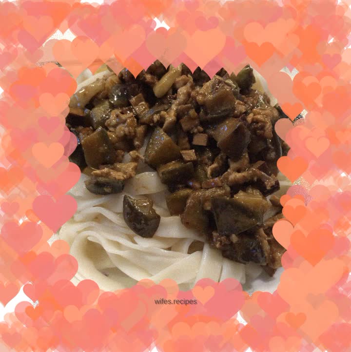 Dry noodles with eggplant and minced meat (serves 2)