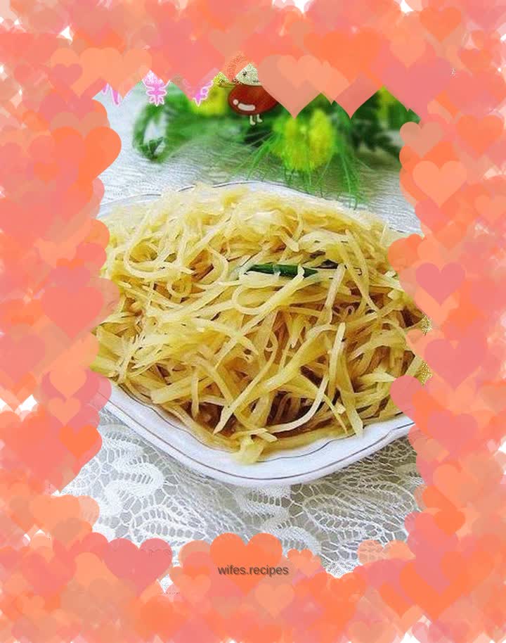 Vegetarian fried shredded potatoes