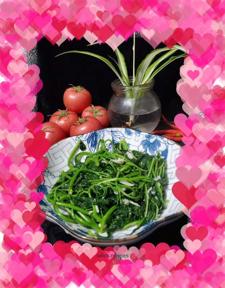 Stir-fried white cauliflower with minced garlic