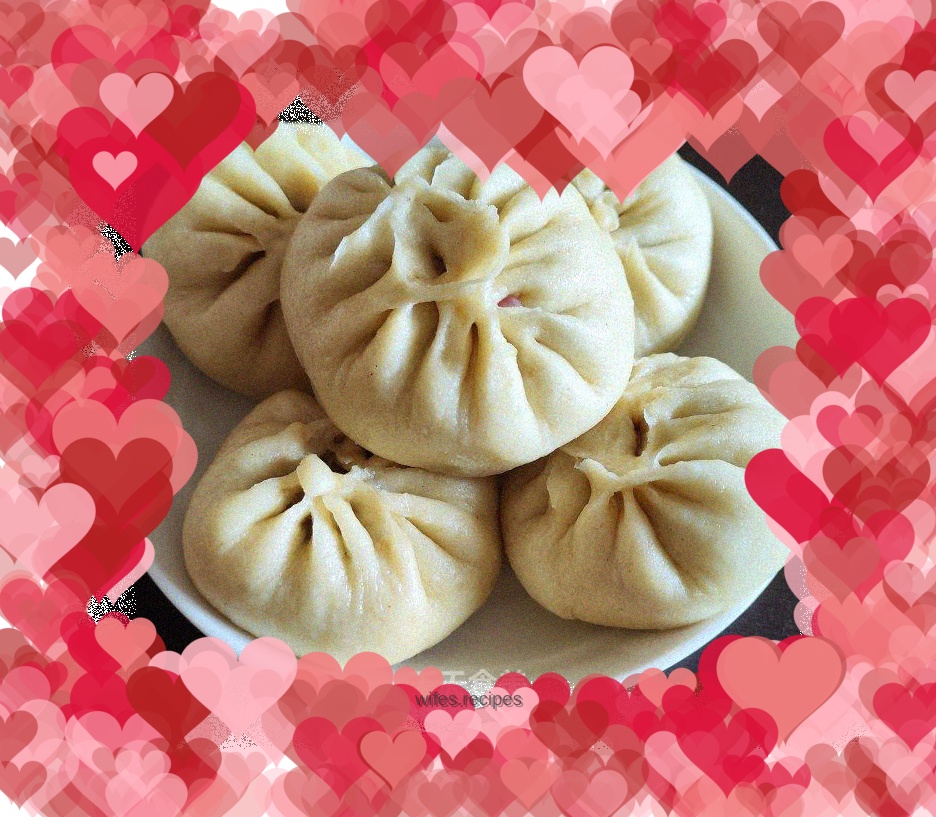 Beef buns with onions and coriander