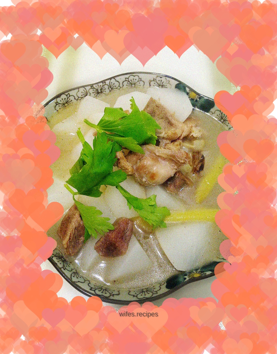 Beef stewed with radish