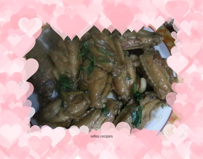 Braised chicken wings