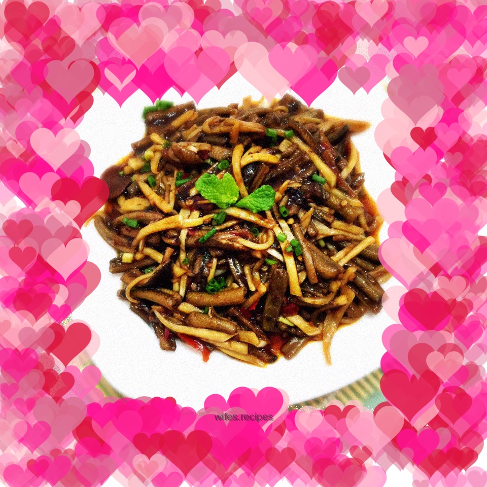 Stir-fried shredded eel with wild rice