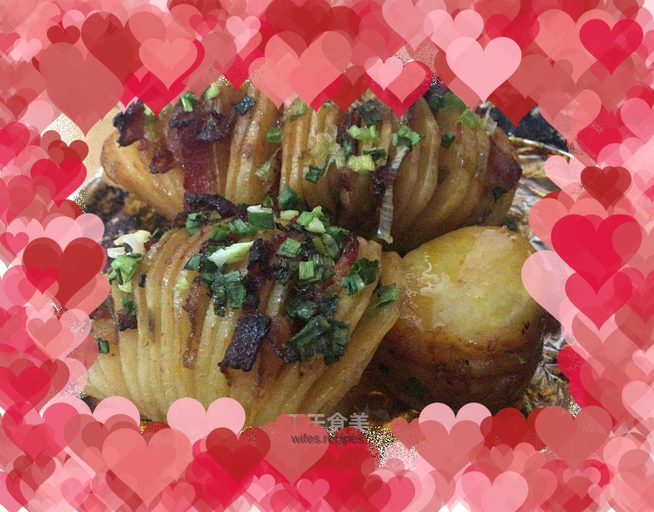 Baked potatoes! (Picture a gourd and draw a scoop)…😁