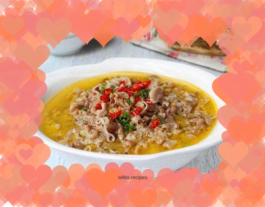 Fatty beef in sour soup