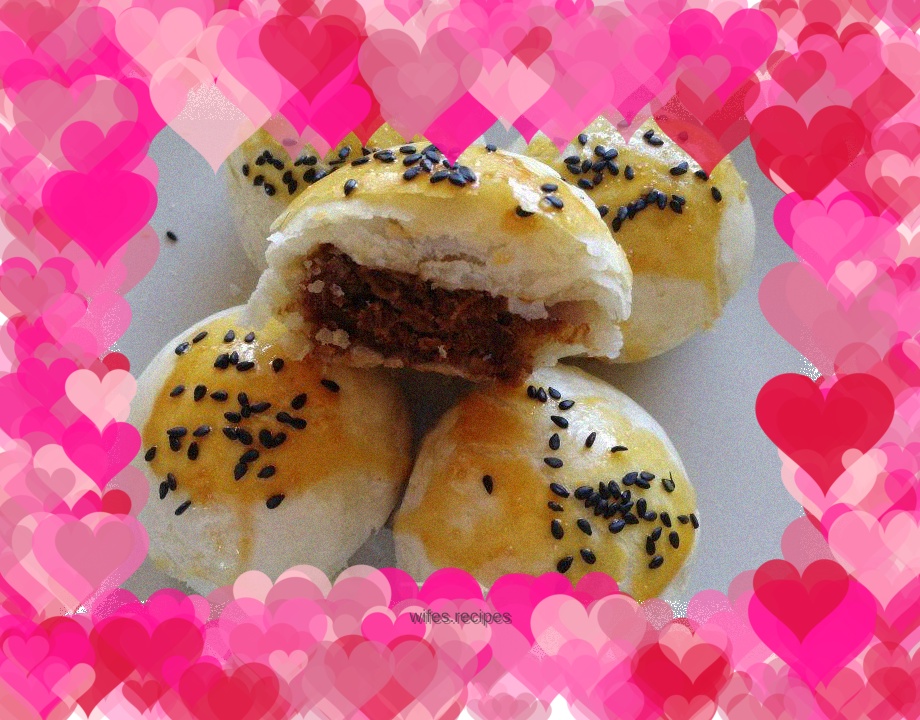 Fresh meat mooncakes