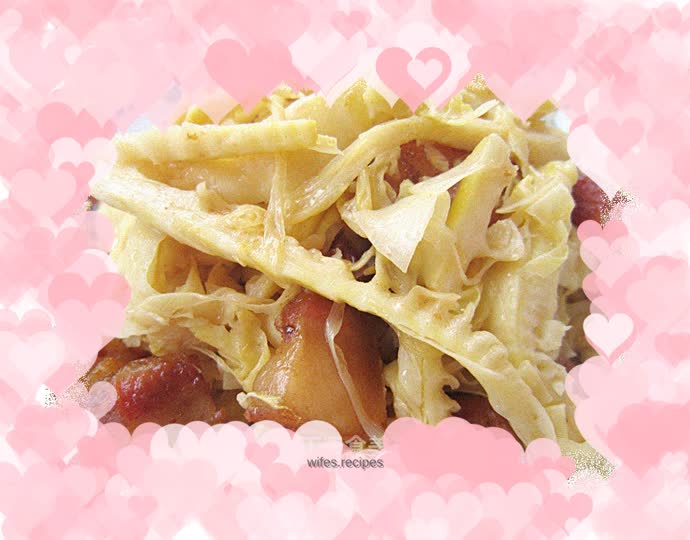 Stir-fried pork belly with fresh spring bamboo shoots