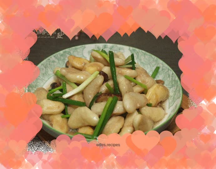 Braised water chestnuts with mushrooms