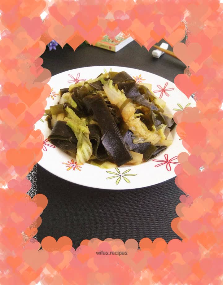 Braised cabbage with kelp