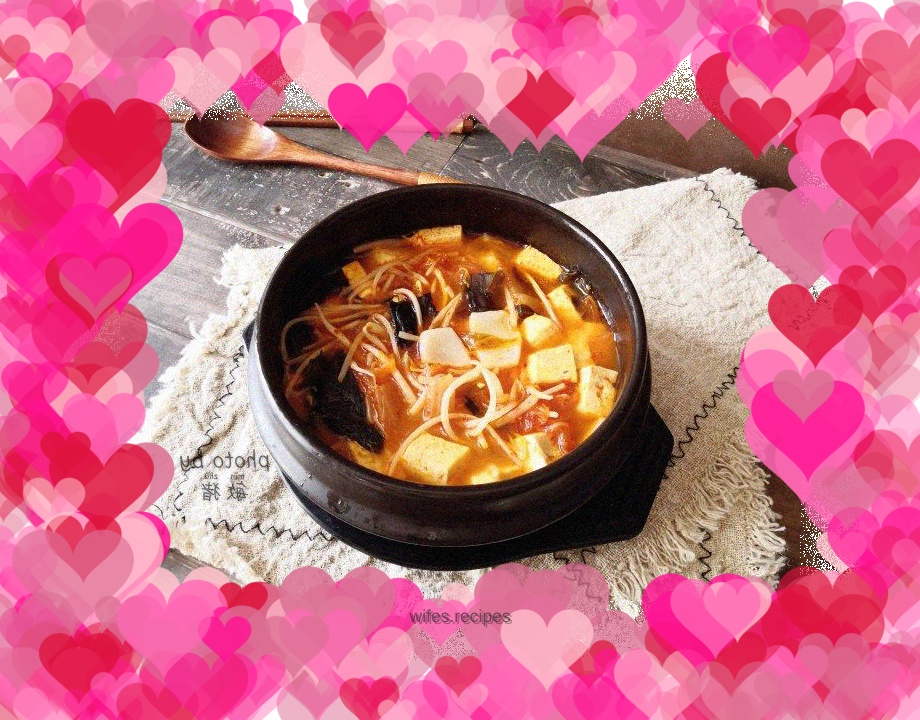 Spicy Cabbage Rice Cake Mixed Vegetable Hotpot