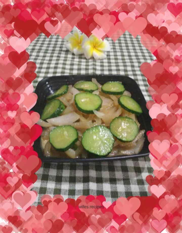 Stir-fried pork rinds