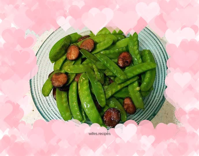 Sautéed Snow Peas with Sausage