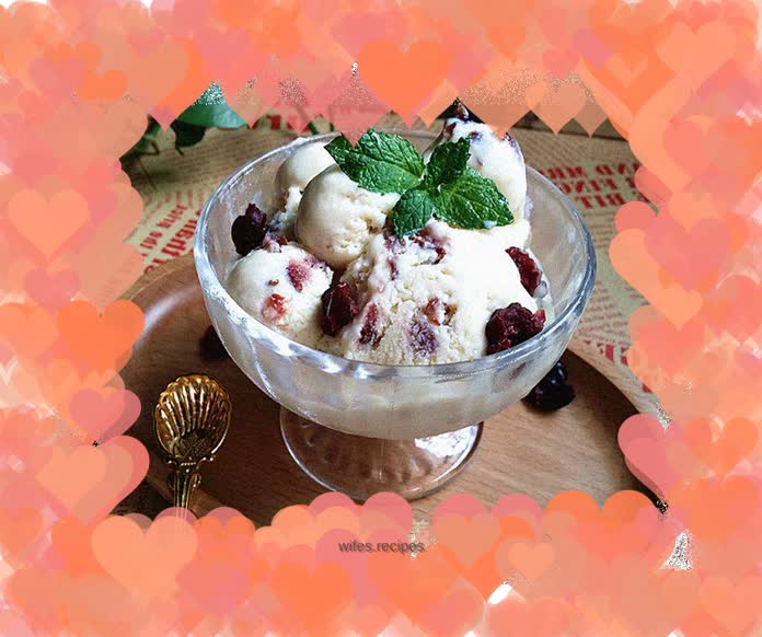 Cranberry ice cream
