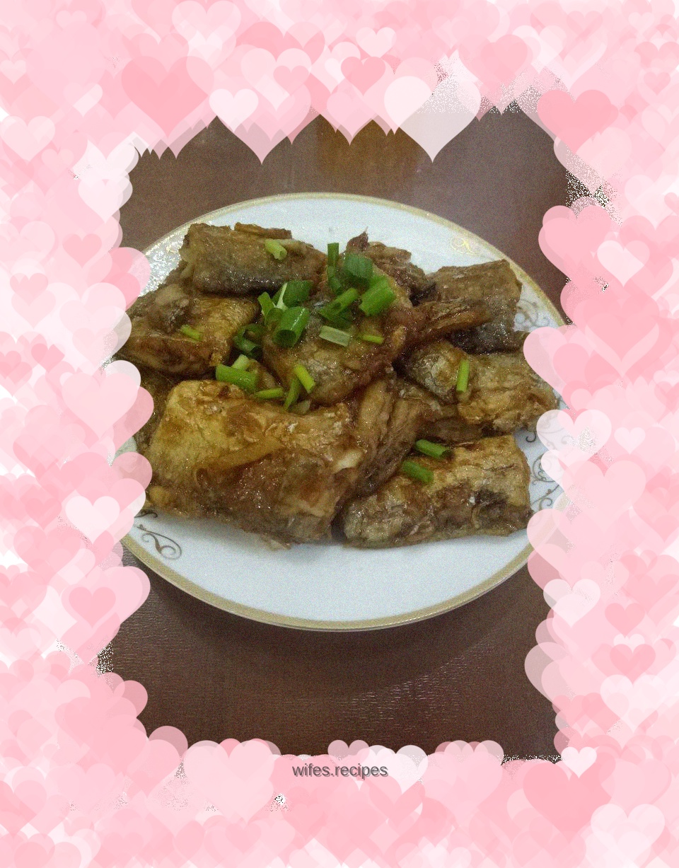 Sweet and sour hairtail fish