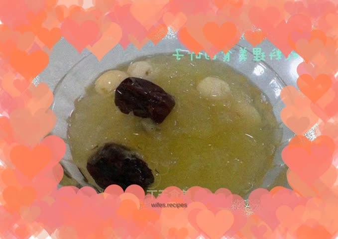 Tremella, Lotus Seed and Red Date Soup
