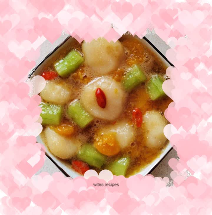 Water chestnuts in sugar water