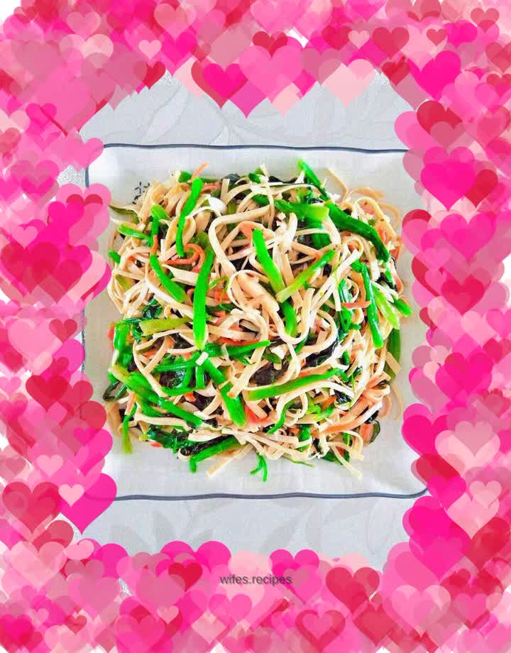 Dry tofu mixed with spinach