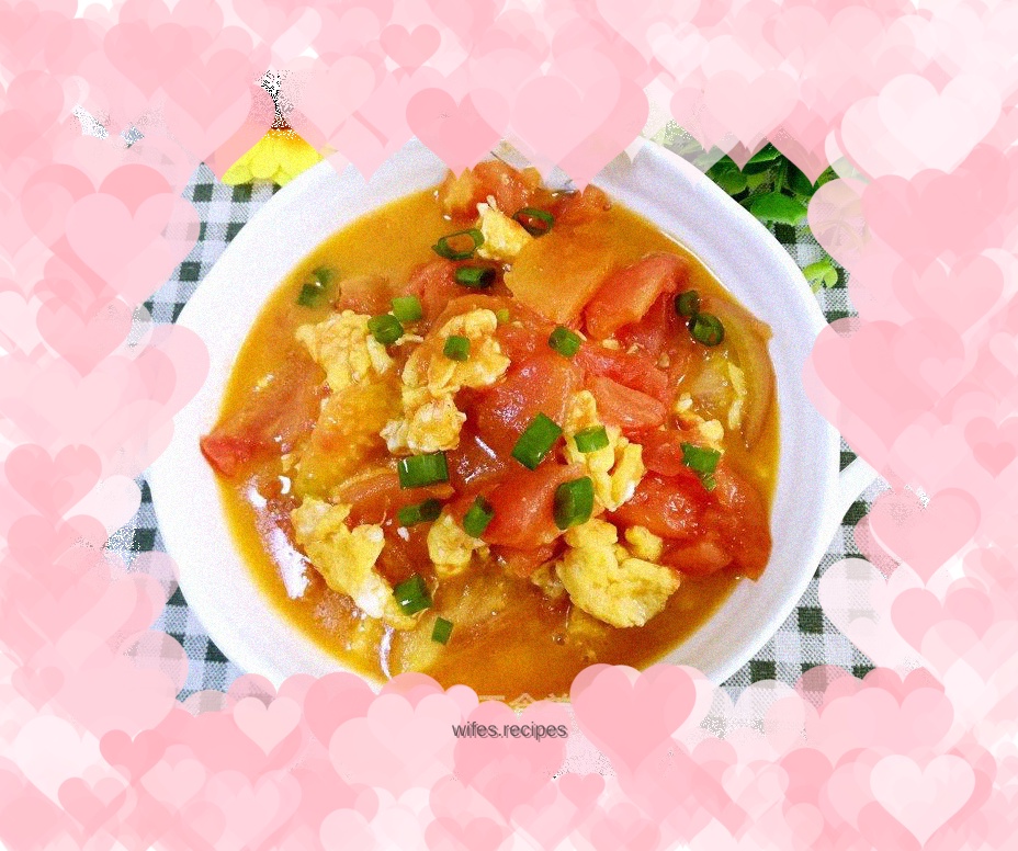 Scrambled eggs with tomatoes