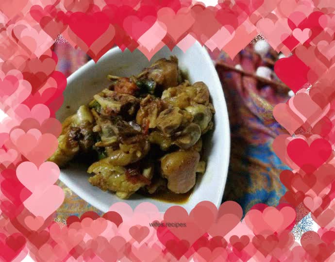 Braised Pork Knuckles with Green Peppers and Tomatoes