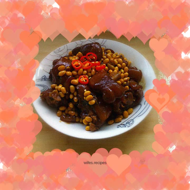 Spicy Pork Trotters