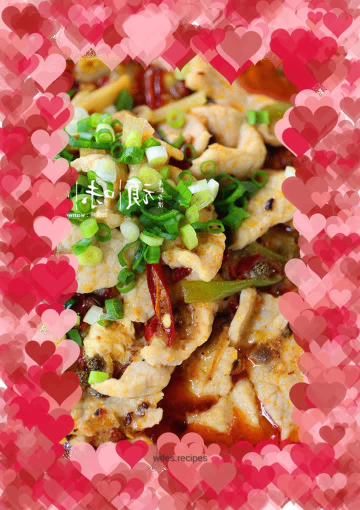 Spicy and delicious boiled pork slices