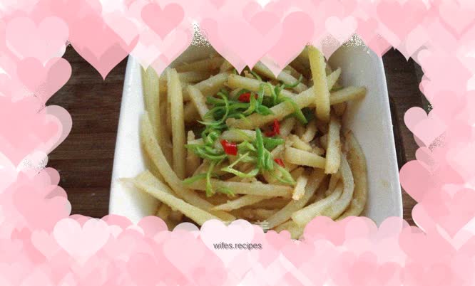 Salt and pepper potato chips